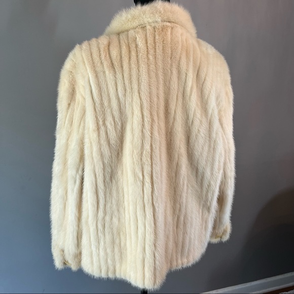 Vintage White Mink Jacket - Picture 2 of 9